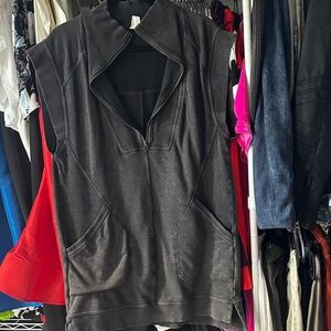 Stylish Black Sleeveless dress size large